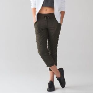Lululemon straight to studio pant II (unlined 28”) green